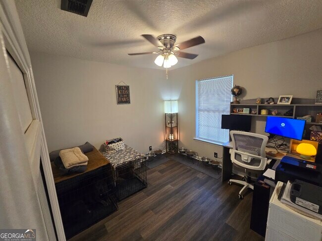 Building Photo - 130 Dellwood Pl