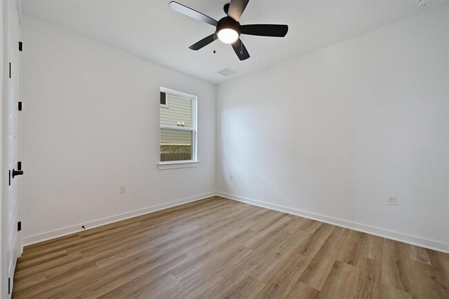 Building Photo - 7712 Boyd Hvn Dr