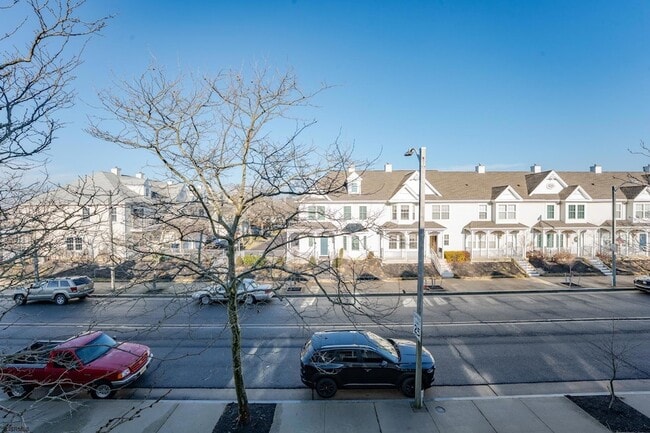 Building Photo - 19 Clipper Ct