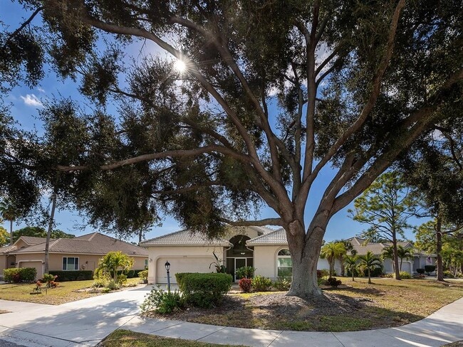 Building Photo - 2319 Falcon Trace Ln