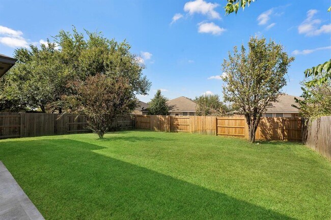 Building Photo - 11416 Flushwing Dr