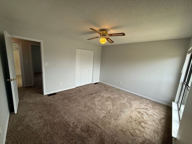 Building Photo - Gulf Breeze - Villa Woods - 2 bedroom, 1.5 bathroom