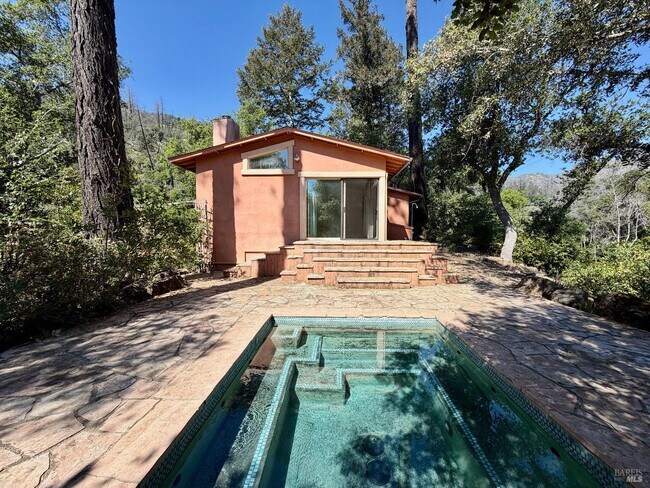 Building Photo - 321 Dutch Henry Canyon Rd