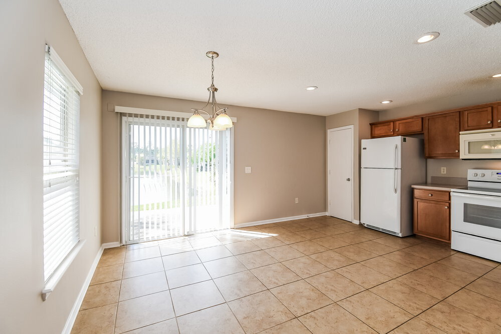 Building Photo - 11412 Brian Lakes Dr N