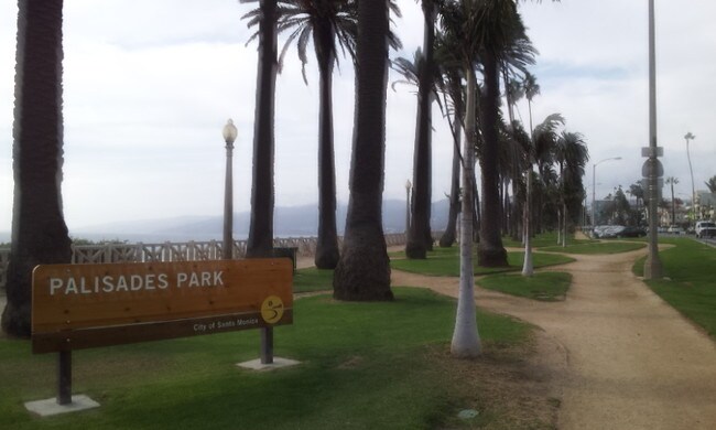 View from walkpath, Palisades Park 5 blocks - 817 6th St