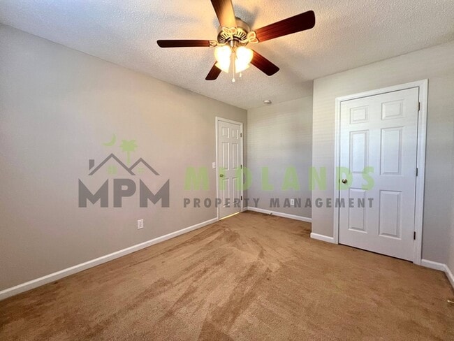 Building Photo - 139 Arthurdale Dr