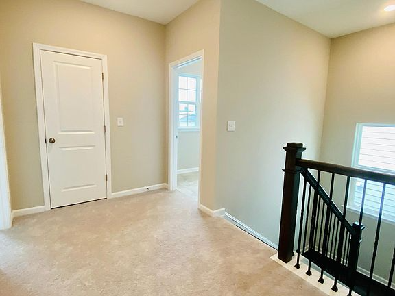 Building Photo - 4315 Magpie Dr