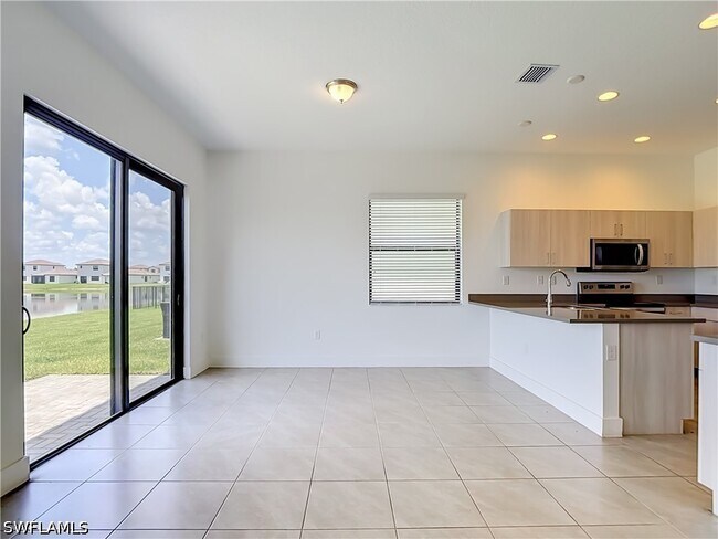 Building Photo - 5669 Cerva Ln