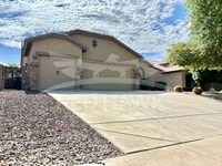 Building Photo - 879 S Phelps Dr