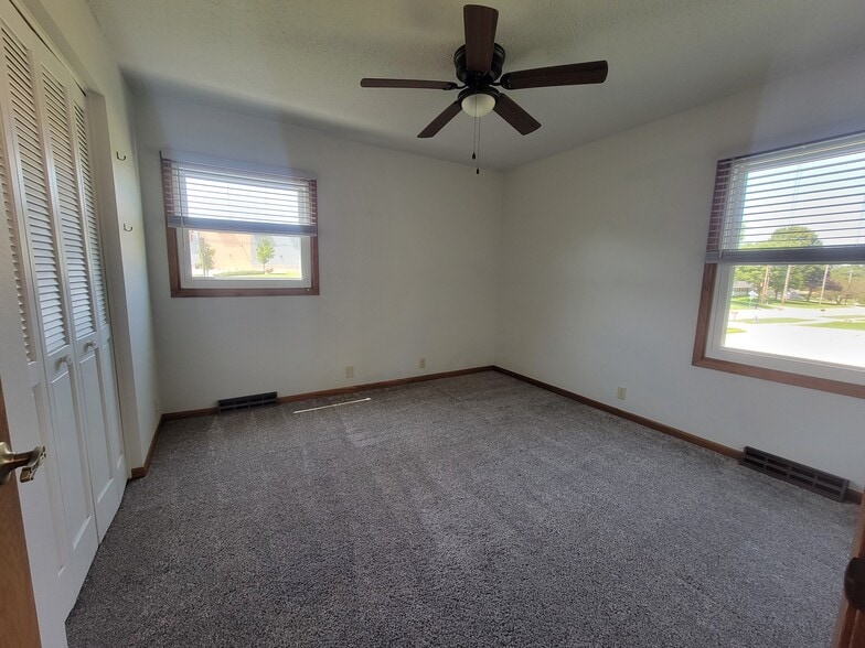 Bedroom #2 - 3014 Rownd St