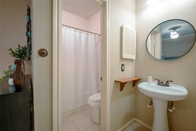 Building Photo - 11711 Memorial Dr