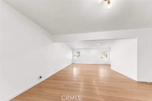 Building Photo - 19148 Saticoy St