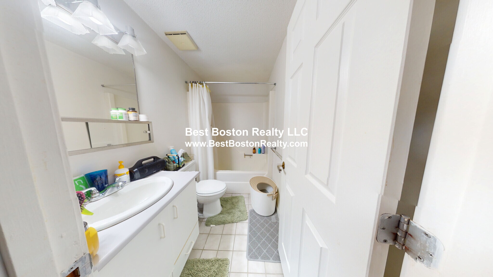 Building Photo - 175 Beacon St