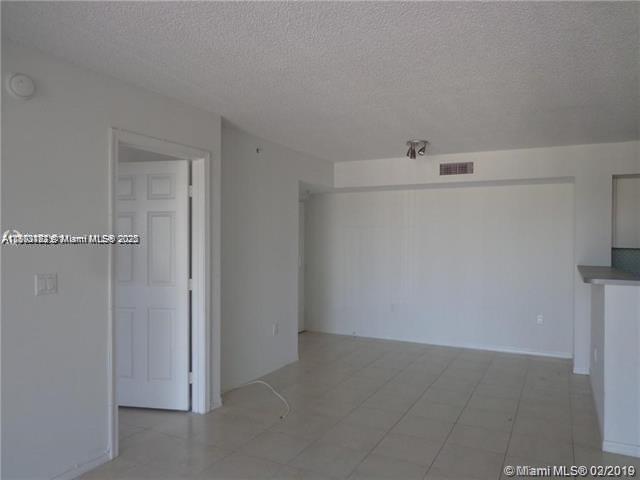 Building Photo - 777 SW 111th Way
