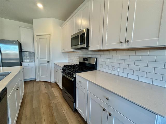 Building Photo - 2113 Donker Dr