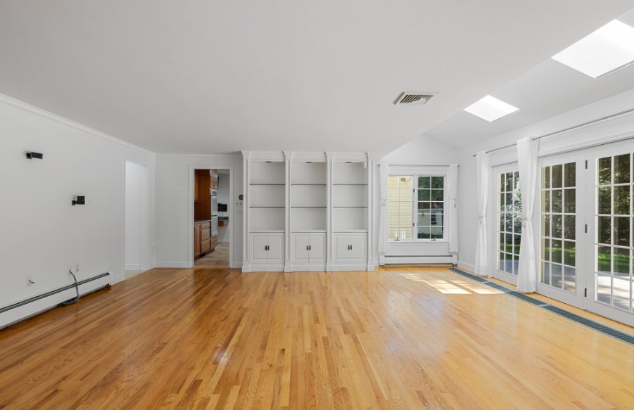 Building Photo - 31 Coolidge Rd