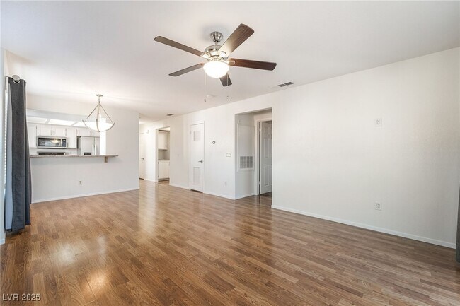 Building Photo - 1851 Hillpointe Rd