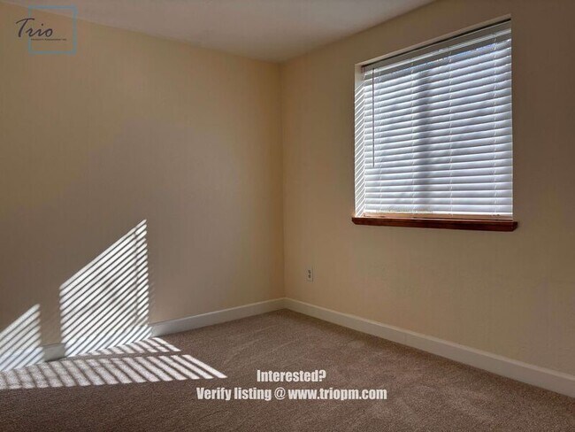 Building Photo - 580 N 51st St