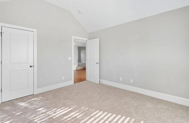 Building Photo - Ashley Oaks Luxury Home