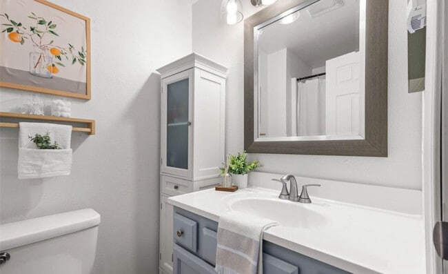 Building Photo - 21737 E Terra Ln SE