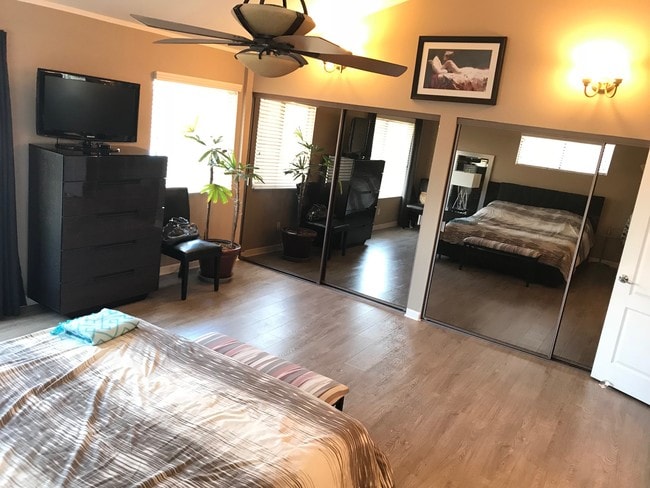 Building Photo - 4028 Mahaila Ave