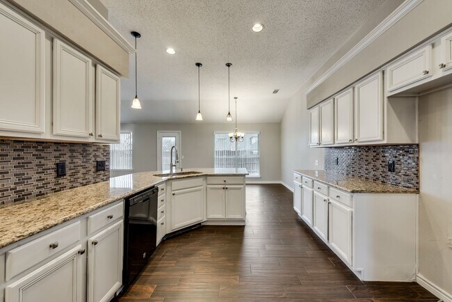 Building Photo - Beautiful custom Richardson Home!  Plano ISD