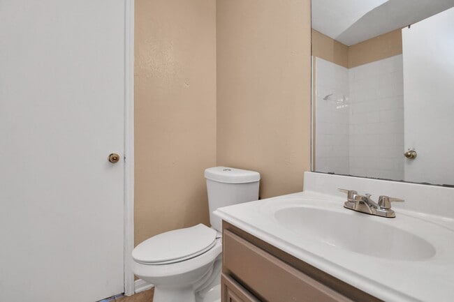 Building Photo - 8914 Pecan Pl Dr