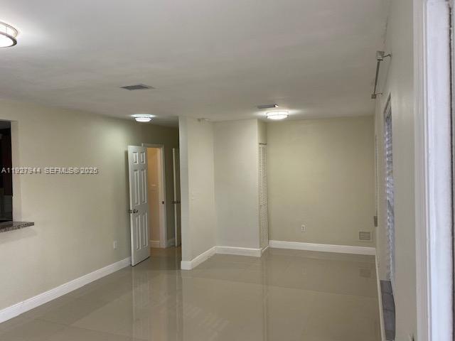 Building Photo - 1815 NE 175th St