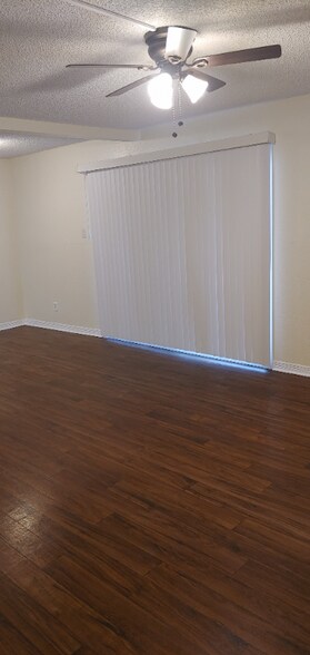 Building Photo - 3810 N Maryvale Pkwy