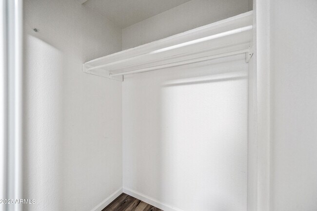 Building Photo - 3025 N 32nd St