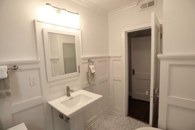 Building Photo - 4432 Mill Creek Pkwy
