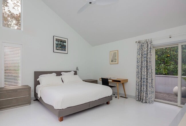 Building Photo - 138 Merchants Path