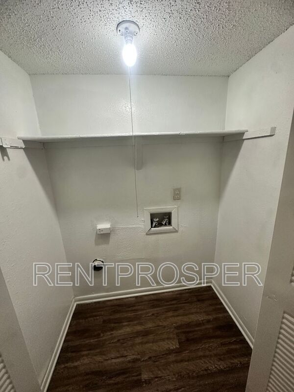 Building Photo - 4305 S Semoran Blvd