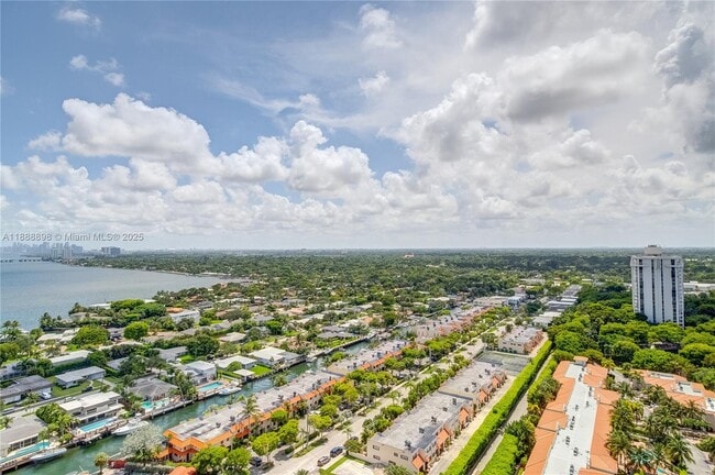 Building Photo - 4000 Towerside Terrace