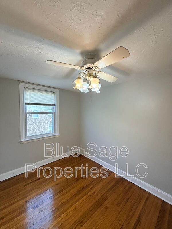 Building Photo - 5128 Westley Dr