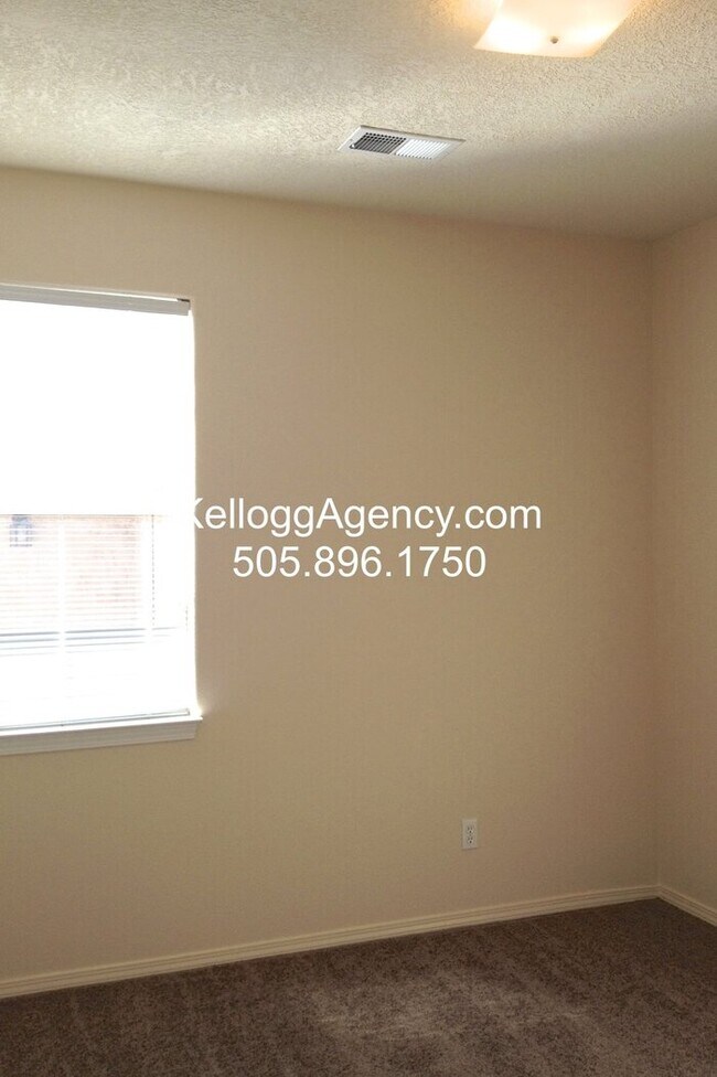 Building Photo - COMING SOON - 3 Bedroom in Cabezon Subdivi...