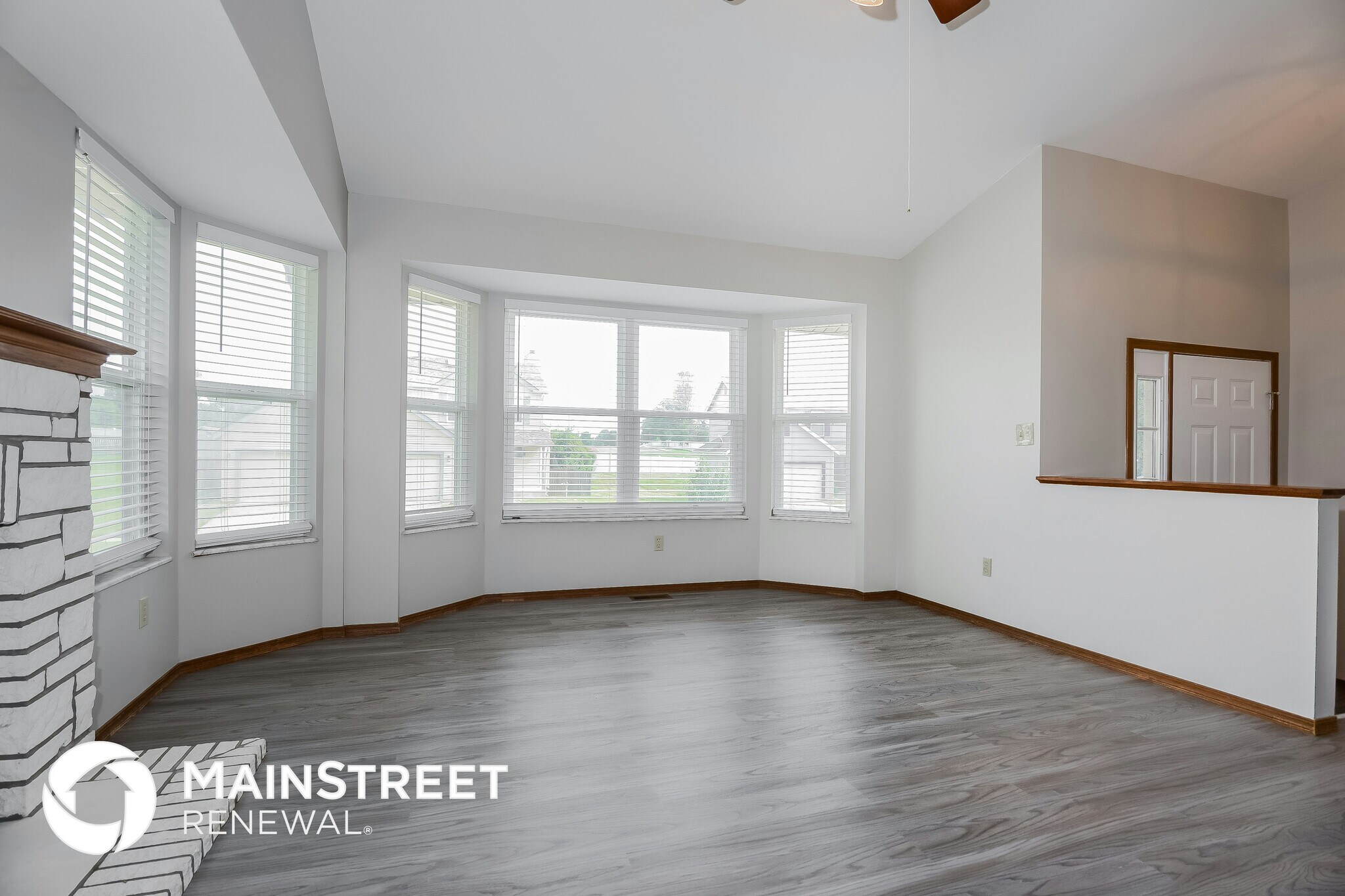 Building Photo - 14375 Jamestown Bay Dr