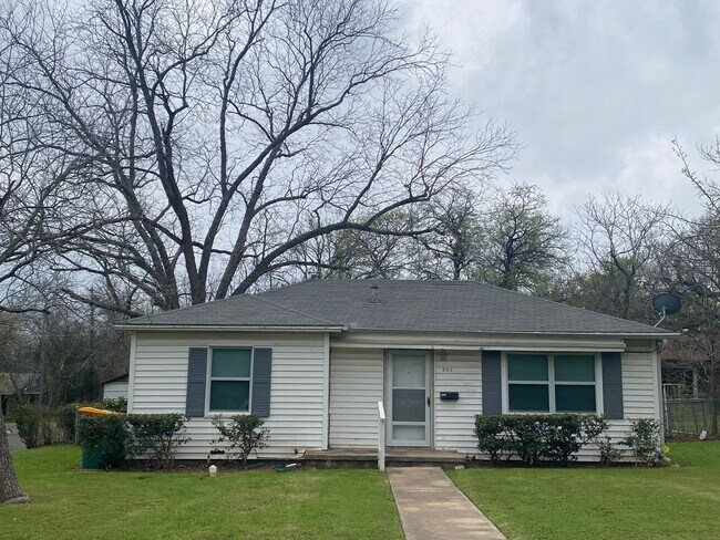 Building Photo - REFRESHED 2 BEDROOM, 1 BATH BELTON ISD