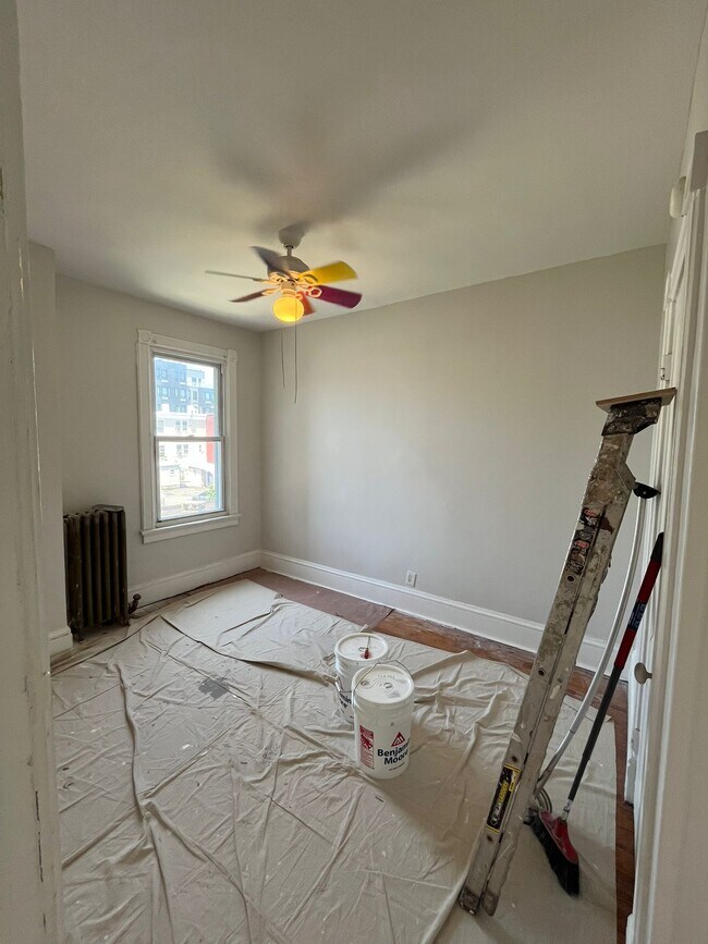 Building Photo - 309 Summit Ave