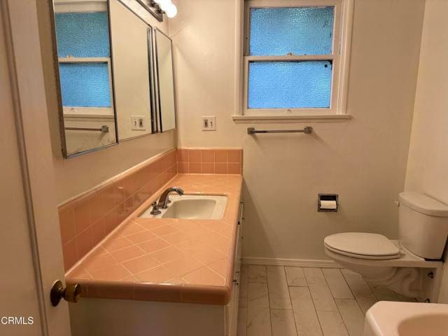 Building Photo - 548 Herbert St