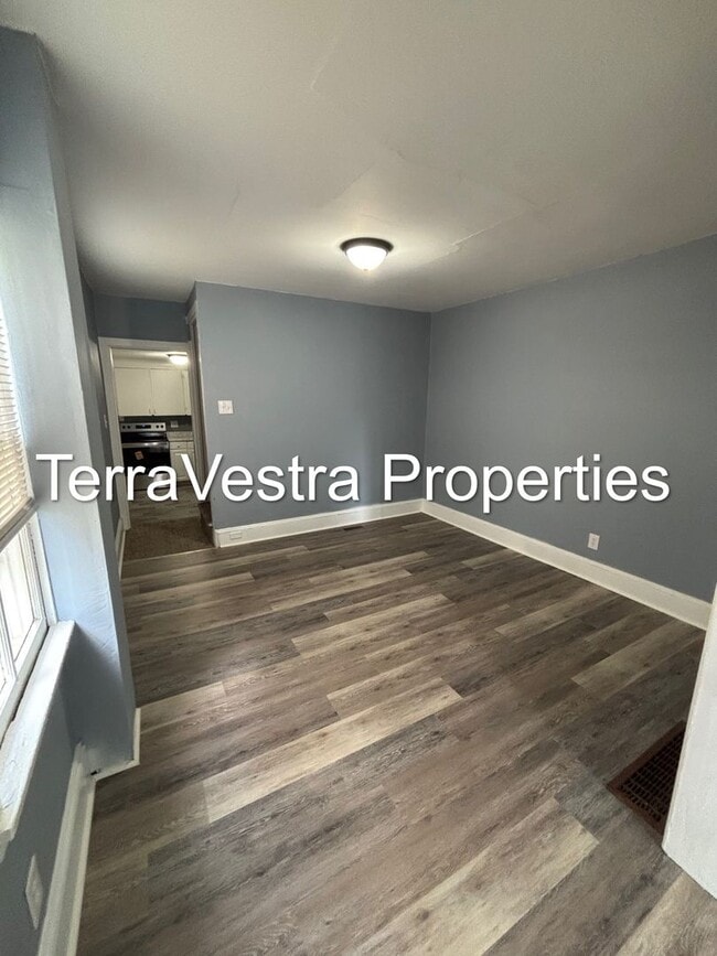 Building Photo - 3 Bed Single Family in Salem. Eligible for...