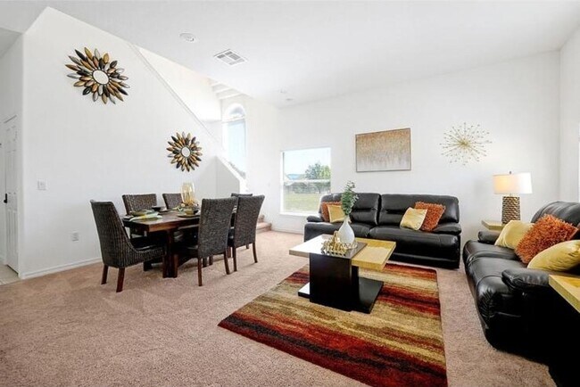 Building Photo - Stunning Fully Furnished and Decorated home in Davenport with Private Pool!