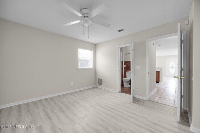 Building Photo - 788 Spearing St