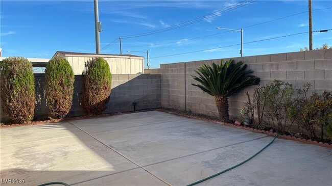 Building Photo - 8217 Broward Ln