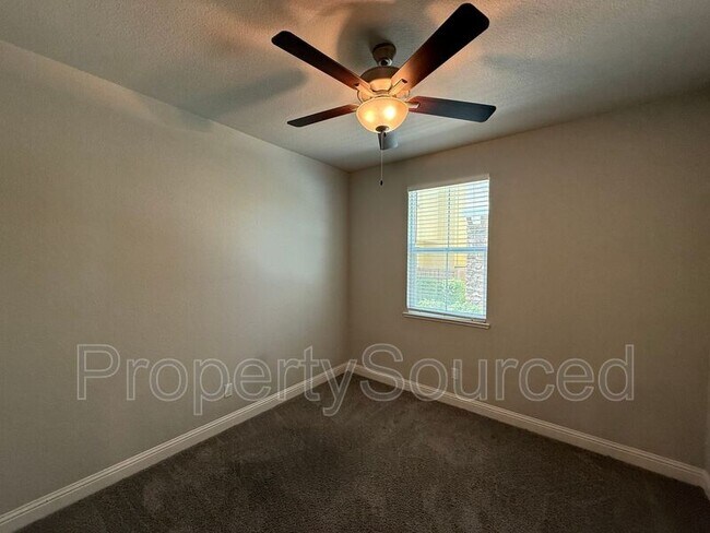 Building Photo - 948 Posey St