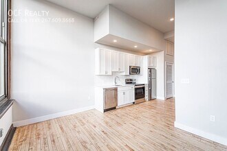 Building Photo - The Walter George Smith Public School