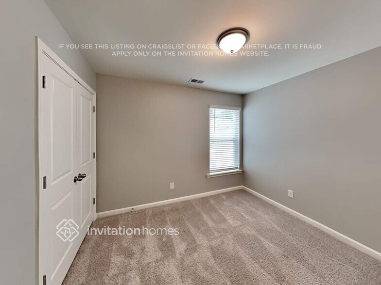 Building Photo - 136 Webster Cir