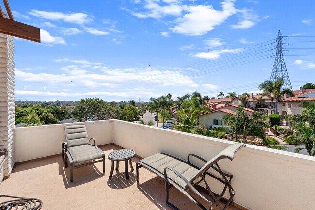 Building Photo - 7025 Estrella De Mar Rd