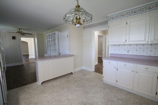 Building Photo - Exclusively Offered By Muse Realty Rentals, LLC