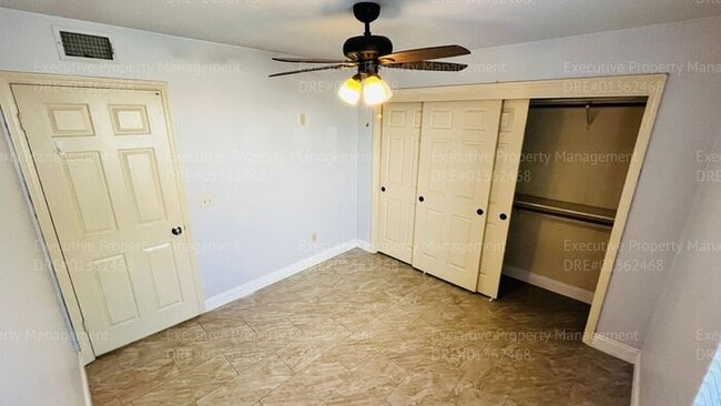 Building Photo - 3 bedroom/ 2 bathroom home located near Old River Rd/ White Ln